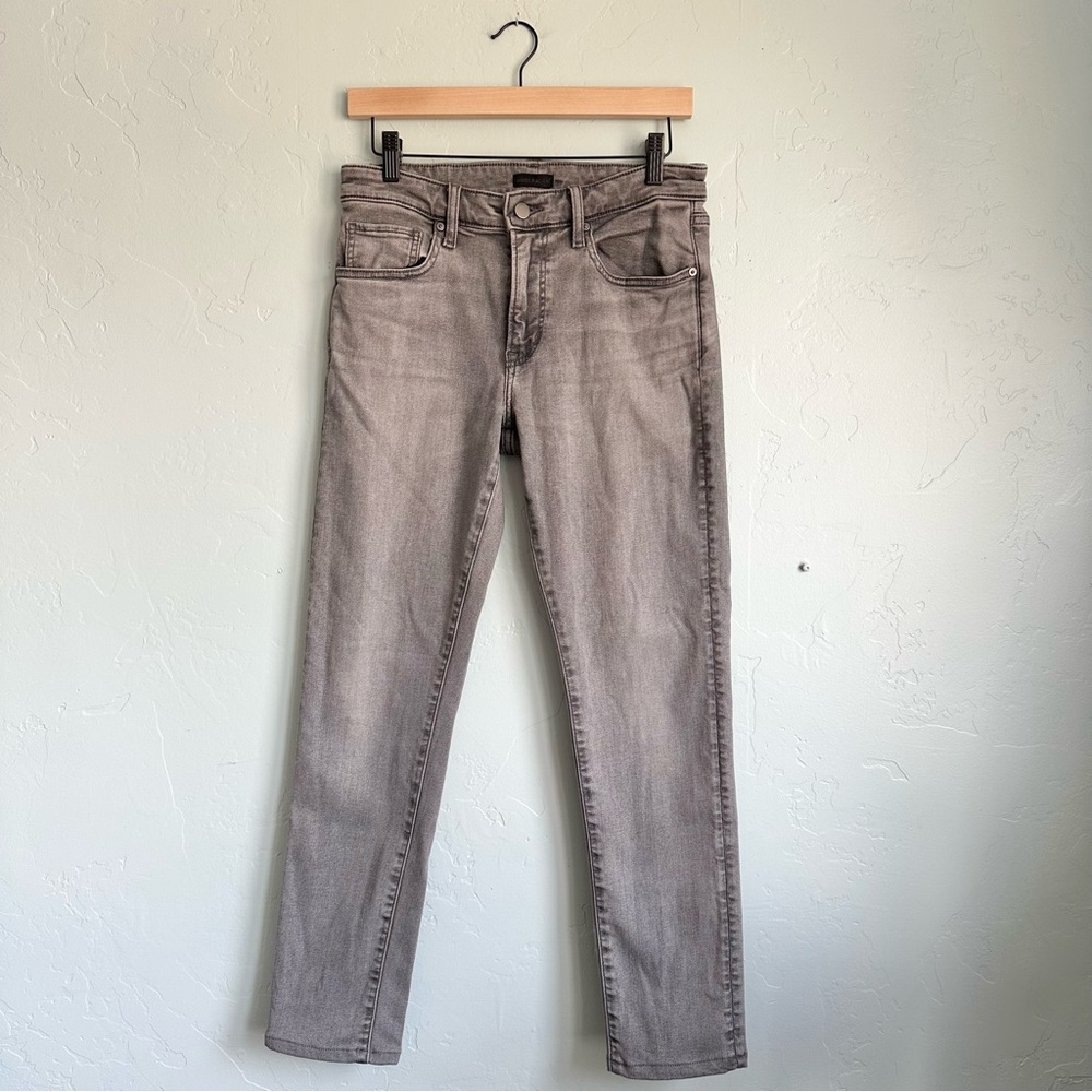 Uniqlo Women's Straight Leg Jeans Light Gray‎ Stretch Size 30 EUC
